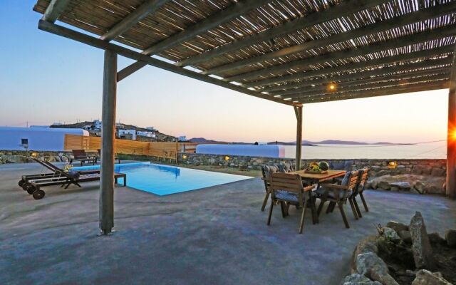 Nikoi Villas