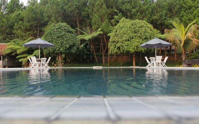 OYO 156 Wirasamala Villa