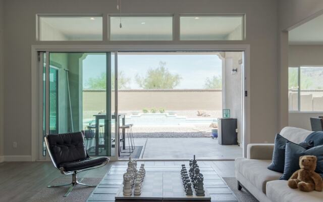 3 Bedroom Home with Outdoor Pool