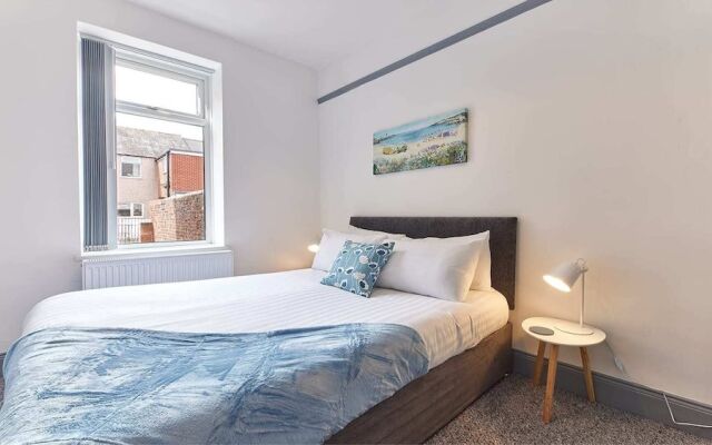 Host Stay Ralph House