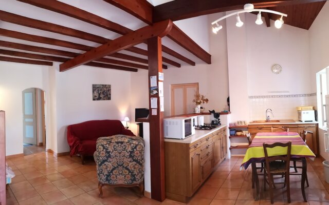 Maison Monet Terrasse et petit jardin