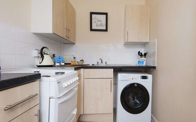 The Hereford Road Lodge - JFB4