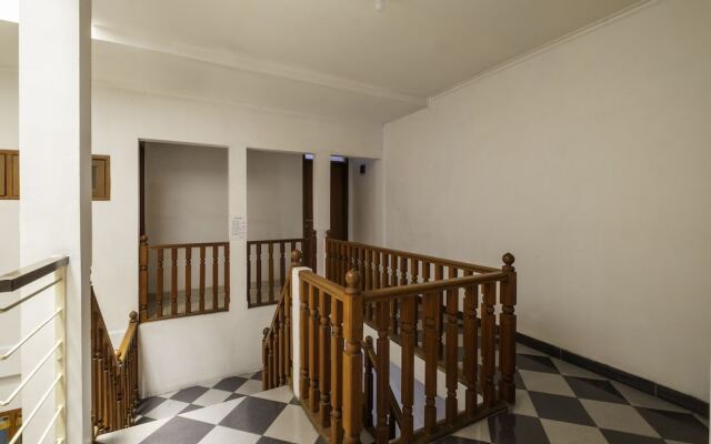 Oyo 1954 Tubagus Guest House