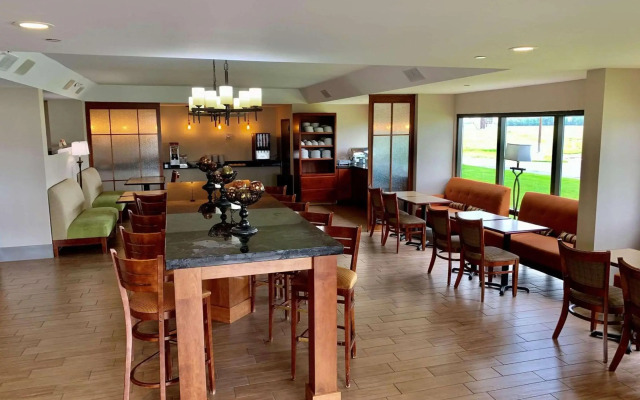 Country Inn & Suites by Radisson, Sandusky South, OH