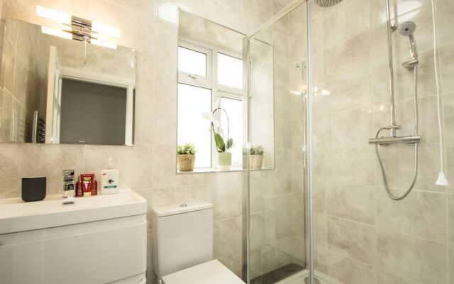 Putney Bridge Two Bedroom Apartments