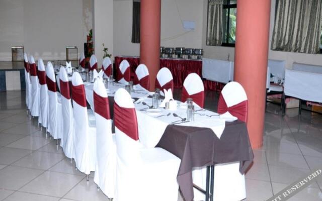 Hotel Rajsangam International