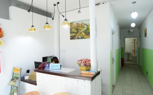 Gulangyu Purple Blue Bird Hotel
