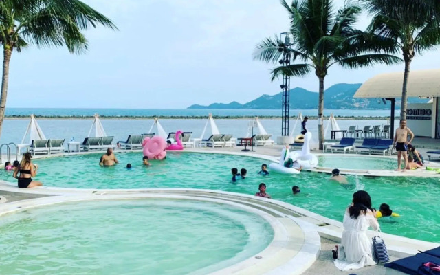 Combo Beach Hotel Samui