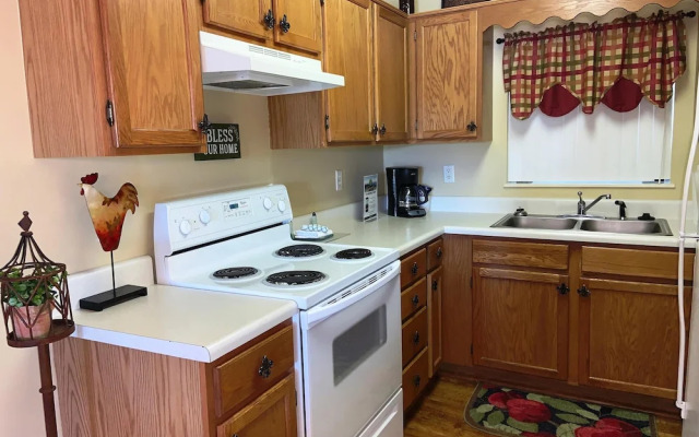 Whispering Pines 252