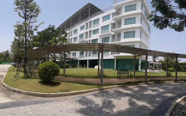 The White Garden Premier Saraburi