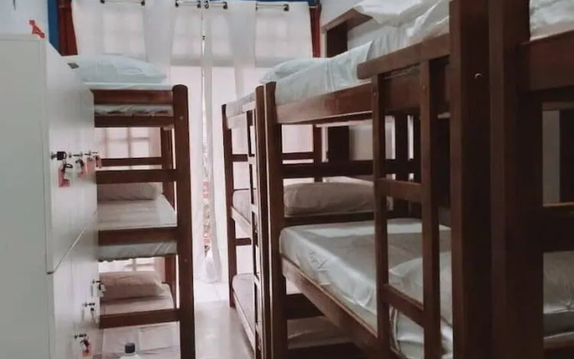 Pe Na Areia Beach Hostel