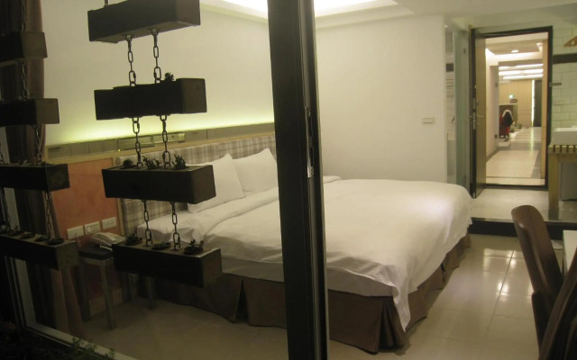 Formosa Boulevard Station Garden Hotel