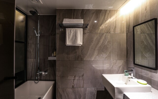 Jeonju Mari Hotel Park Store