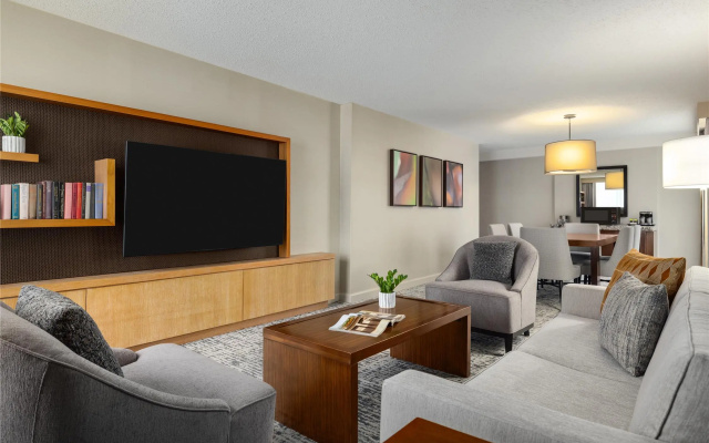 Doubletree by Hilton Pittsburgh — Green Tree