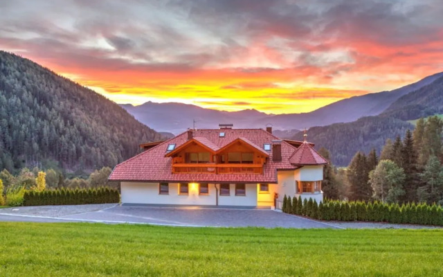 Neunerspitze Comfortable Holiday Residence