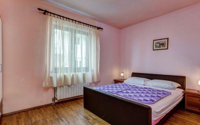 Spacious Holiday Home in Podstrana With Terrace