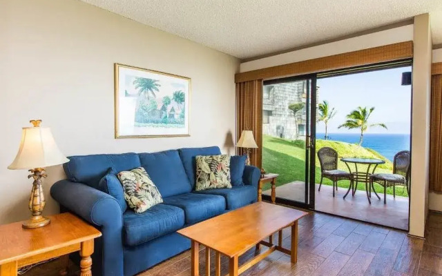 Sealodge E4 by RedAwning