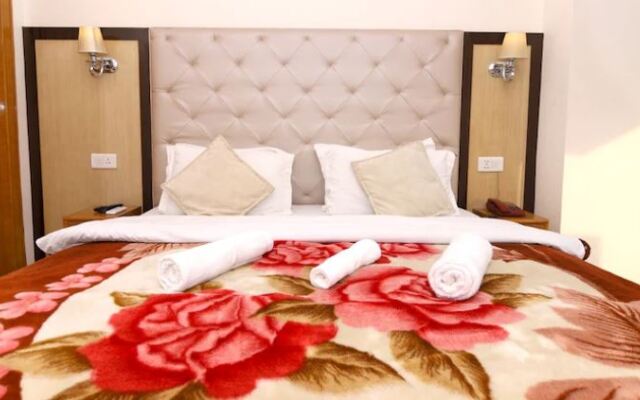 Hotel Ganesha Inn