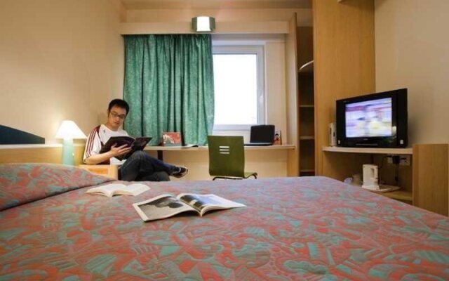 Ibis Hangzhou Xiasha