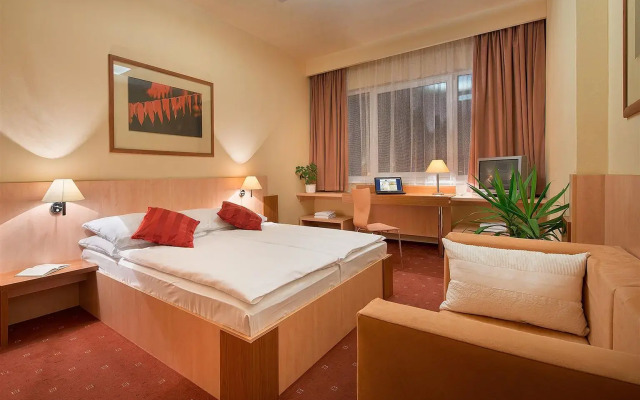 BEST WESTERN Hotel Grand