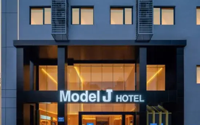 Model J Hotel Jakarta Central Park