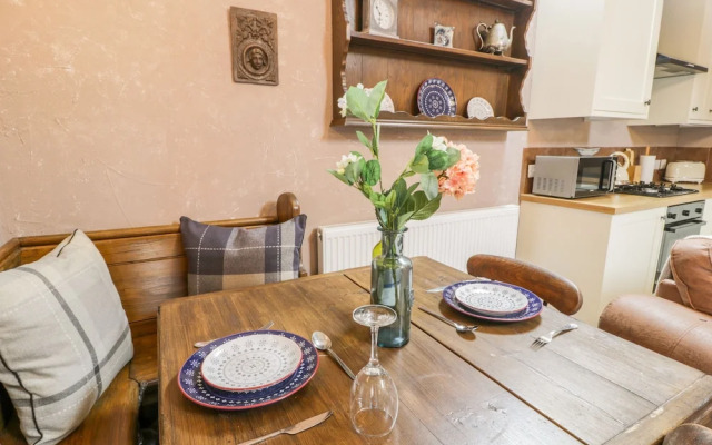 The Barn At Cae'R Fadog Isaf