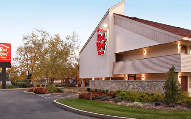 Red Roof Inn Louisville East - Hurstbourne