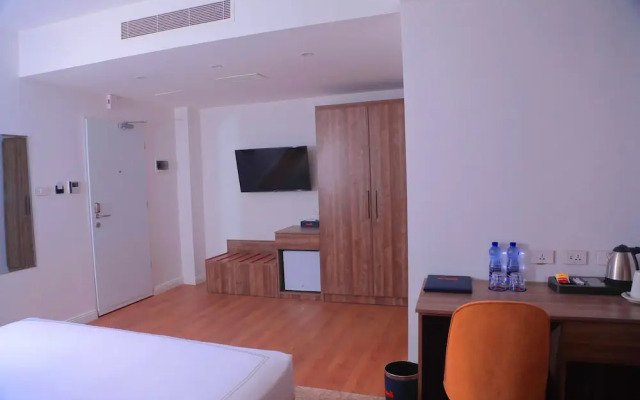 Elmo's Hotel