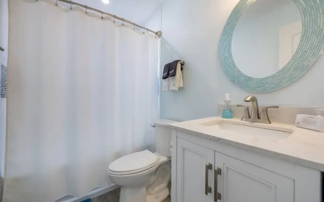 Fun Family-friendly Largo Home Heated Pool