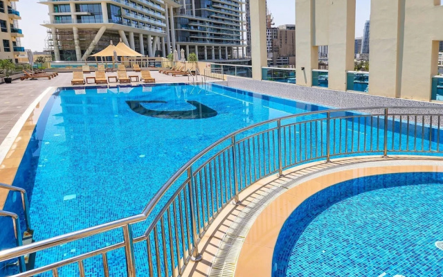Stylish 1br - Extra Bed With Burj Khalifa View