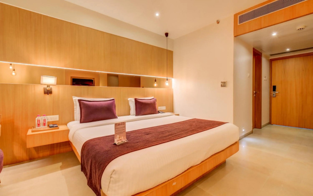 The SSK Solitaire Hotel & Banquets – Guest Rooms – Nashik