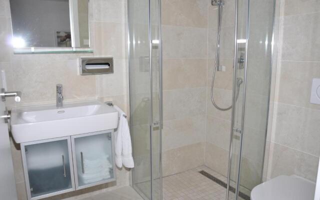 Avenida Mountain Resort A11