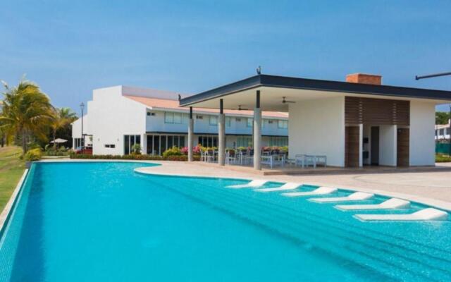 New beautiful house in El Tigre, Golf Club, Punta Cala Doble