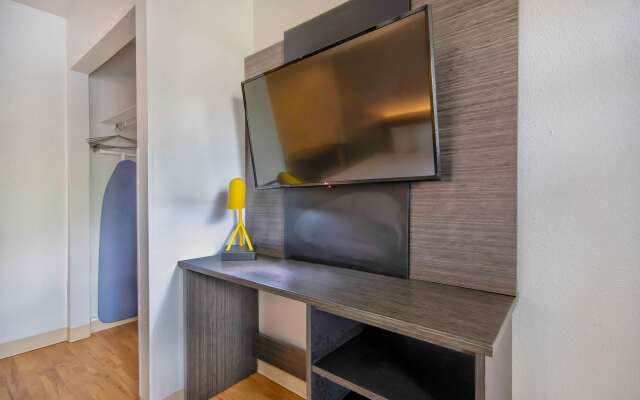 Studio 6 San Antonio, TX - Medical Center