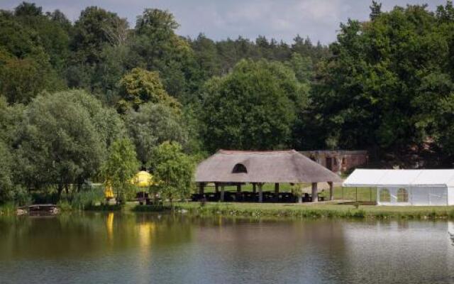 Miłocin - restauracja, noclegi, teren rekreacyjny