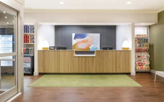 Spark by Hilton Miami Doral