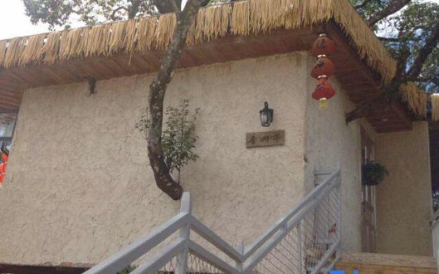 Yinxin'gu Treehouse Hotel