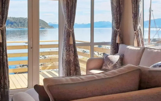 6 Person Holiday Home in Tansoy