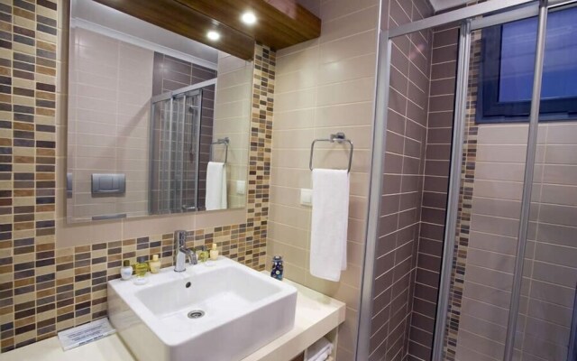 Kondo Suites & Residence