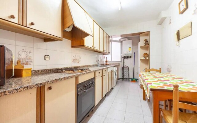 Apartment with 2 Bedrooms in Tarragona, with Wifi