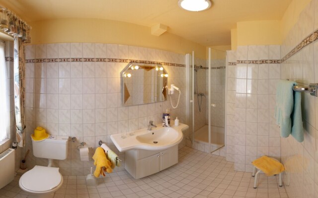 Hotel-Café Züschener Bauernstuben Garni