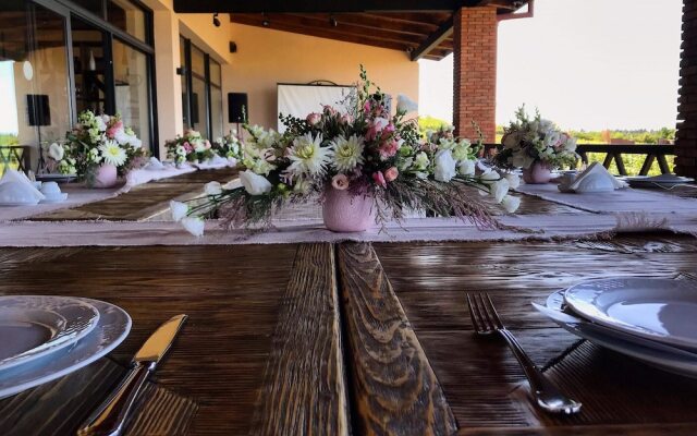 Chateau Mosmieri Resort