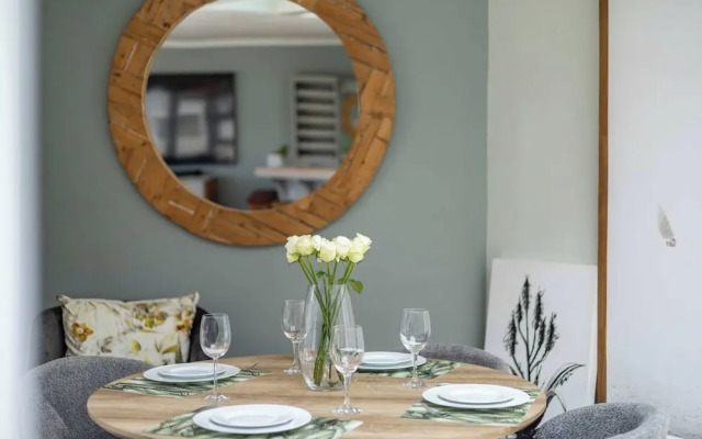 Beachfront Villa Sea Breeze, Hout Bay, Cape Town