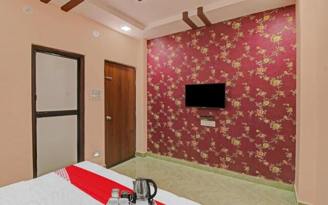 OYO Raj Hotel