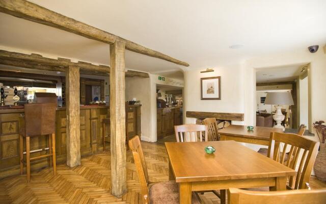 Fox Country Inn