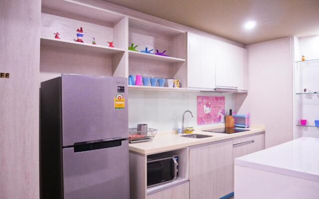 Seven Seas Resort Pattaya & Sofa Bed