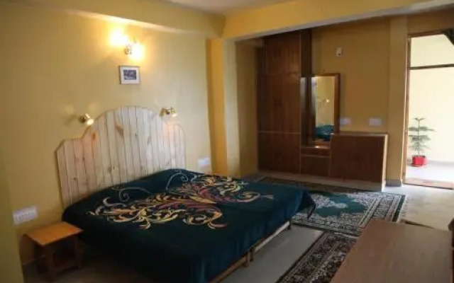 Malis Apple Lodge