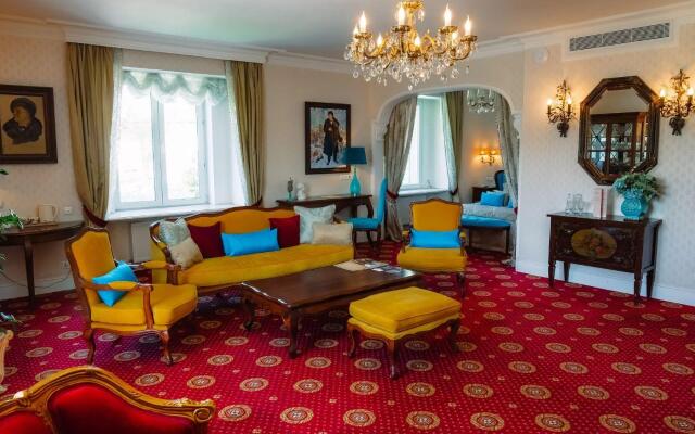 Russkiy Dvorik Boutique Hotel