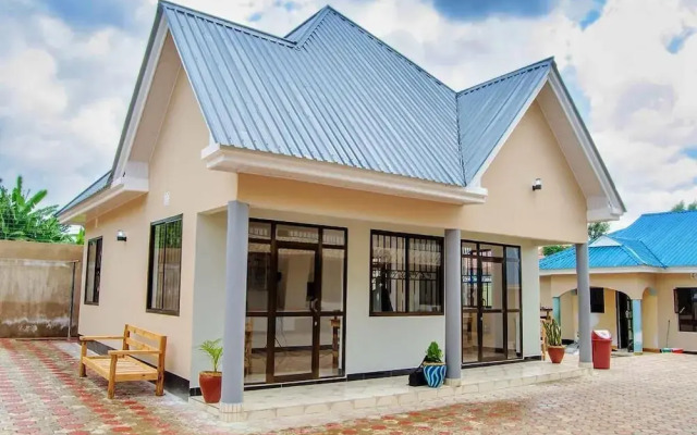 Wanyama Hostel