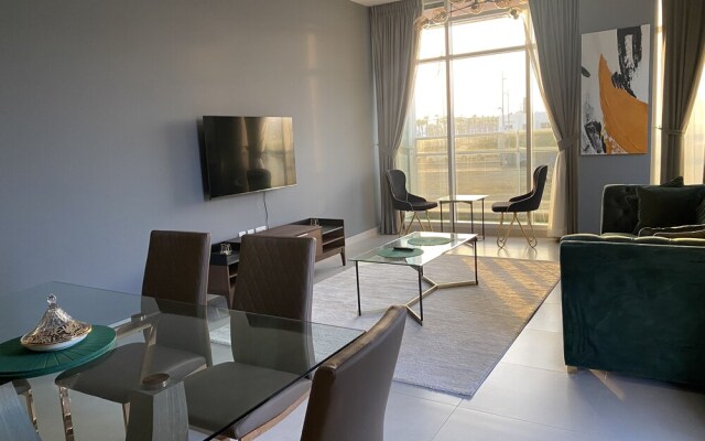 La mer Specious Apartment